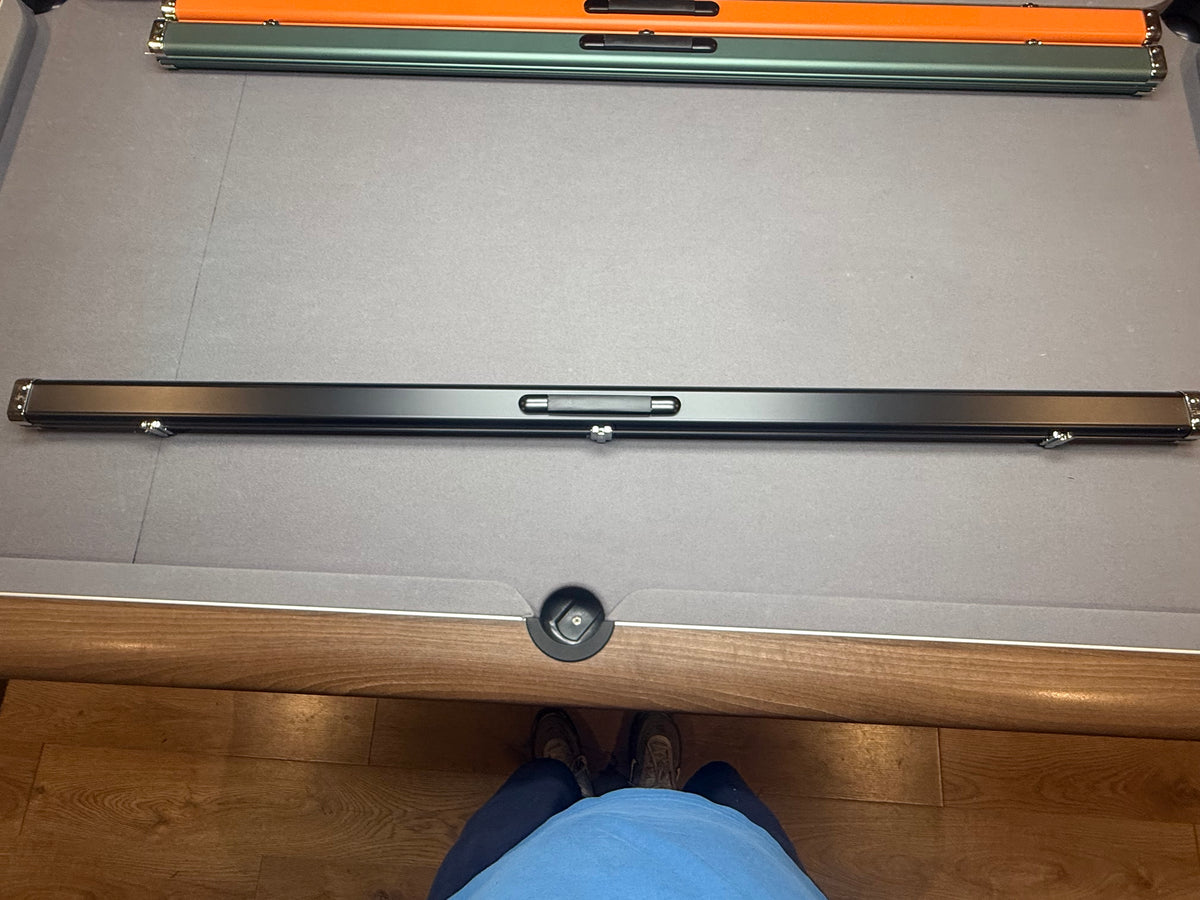 1 piece - 2 Cue Case   Black aluminium slim