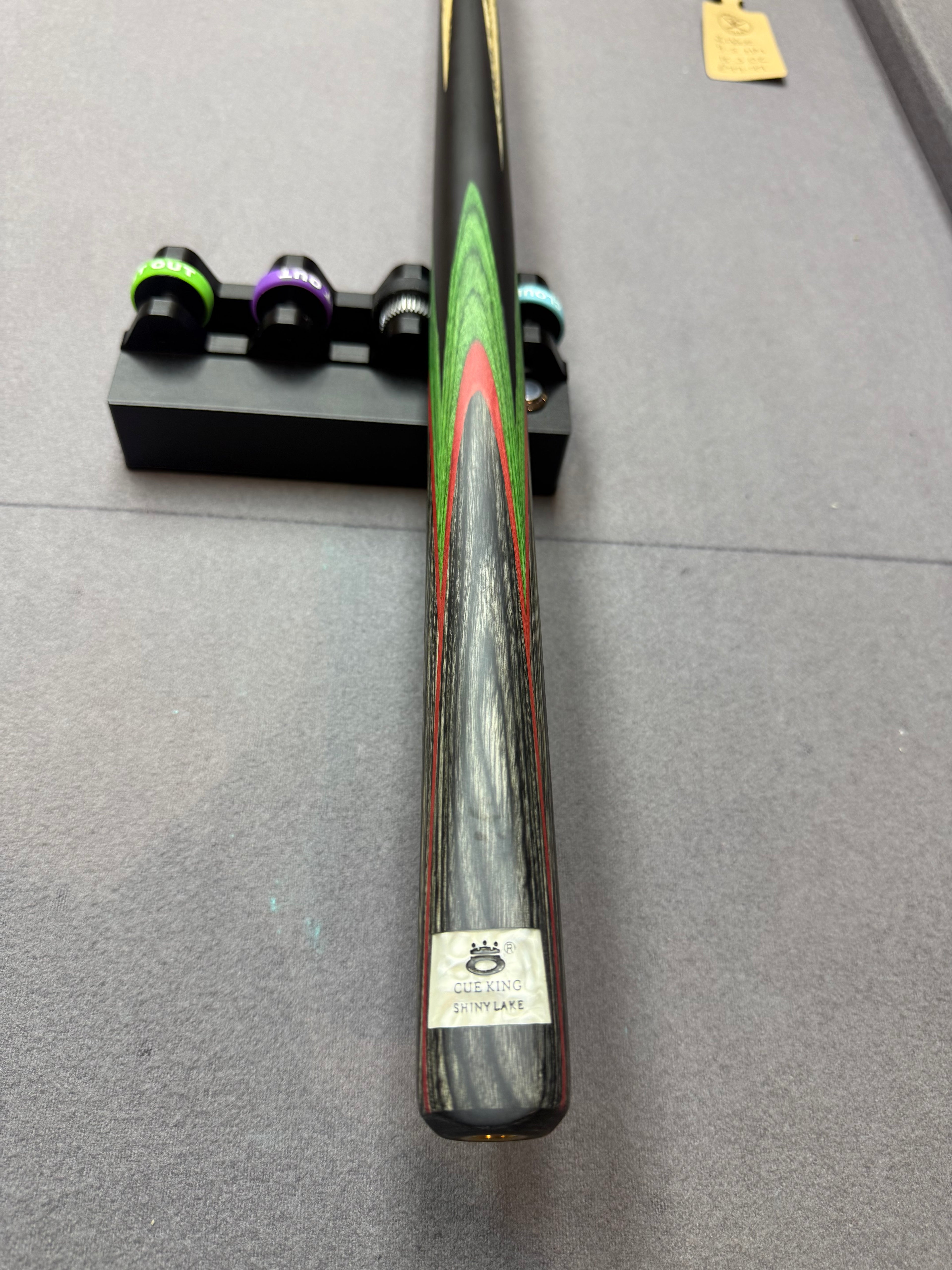 Omin Leize  1 piece cue