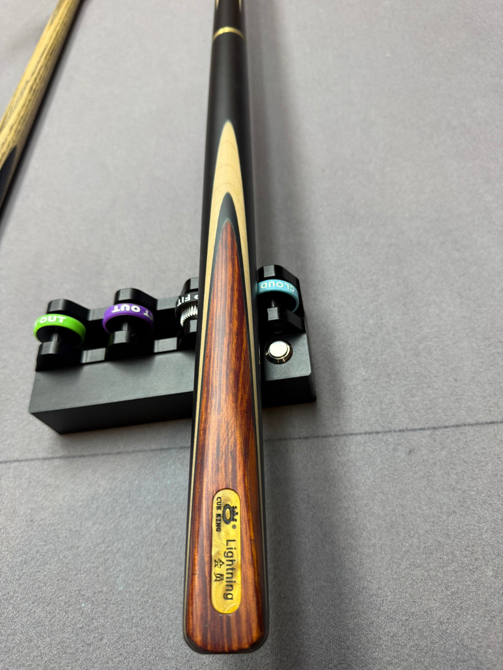 Omin Lightning 3/4 cue
