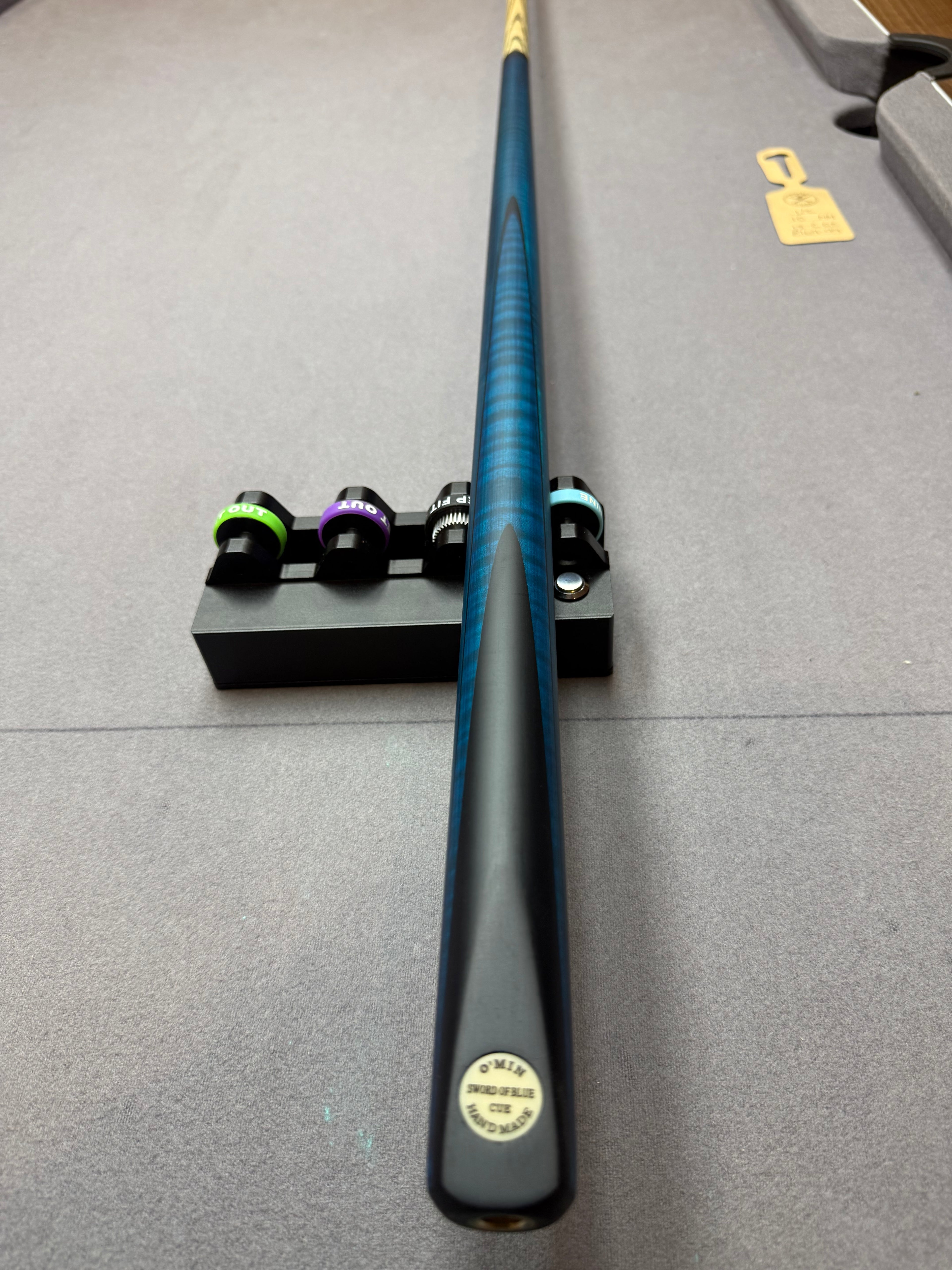 Omin Blue Sword. 1/2 split cue
