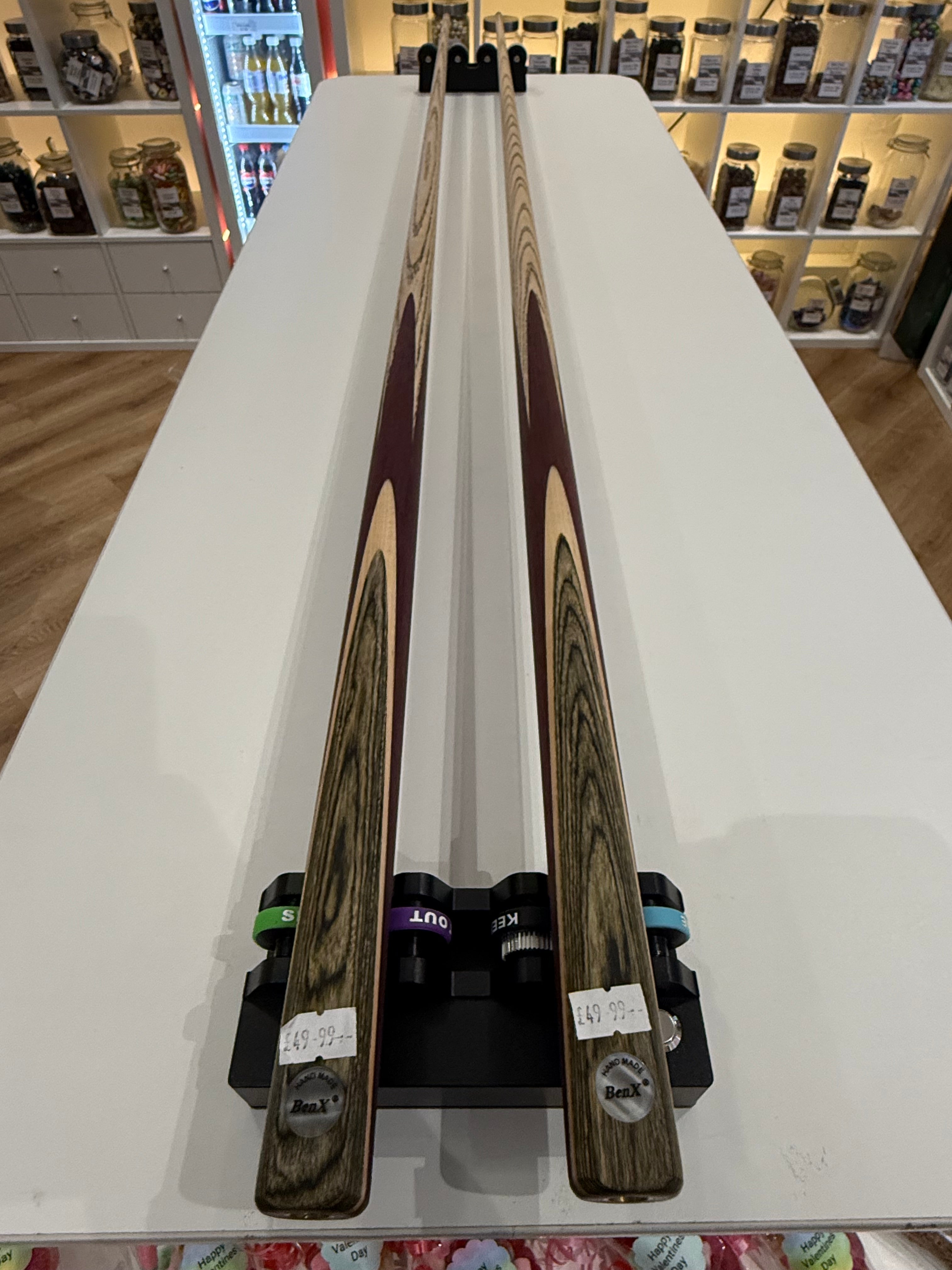 Benxaio 1 piece ash cue