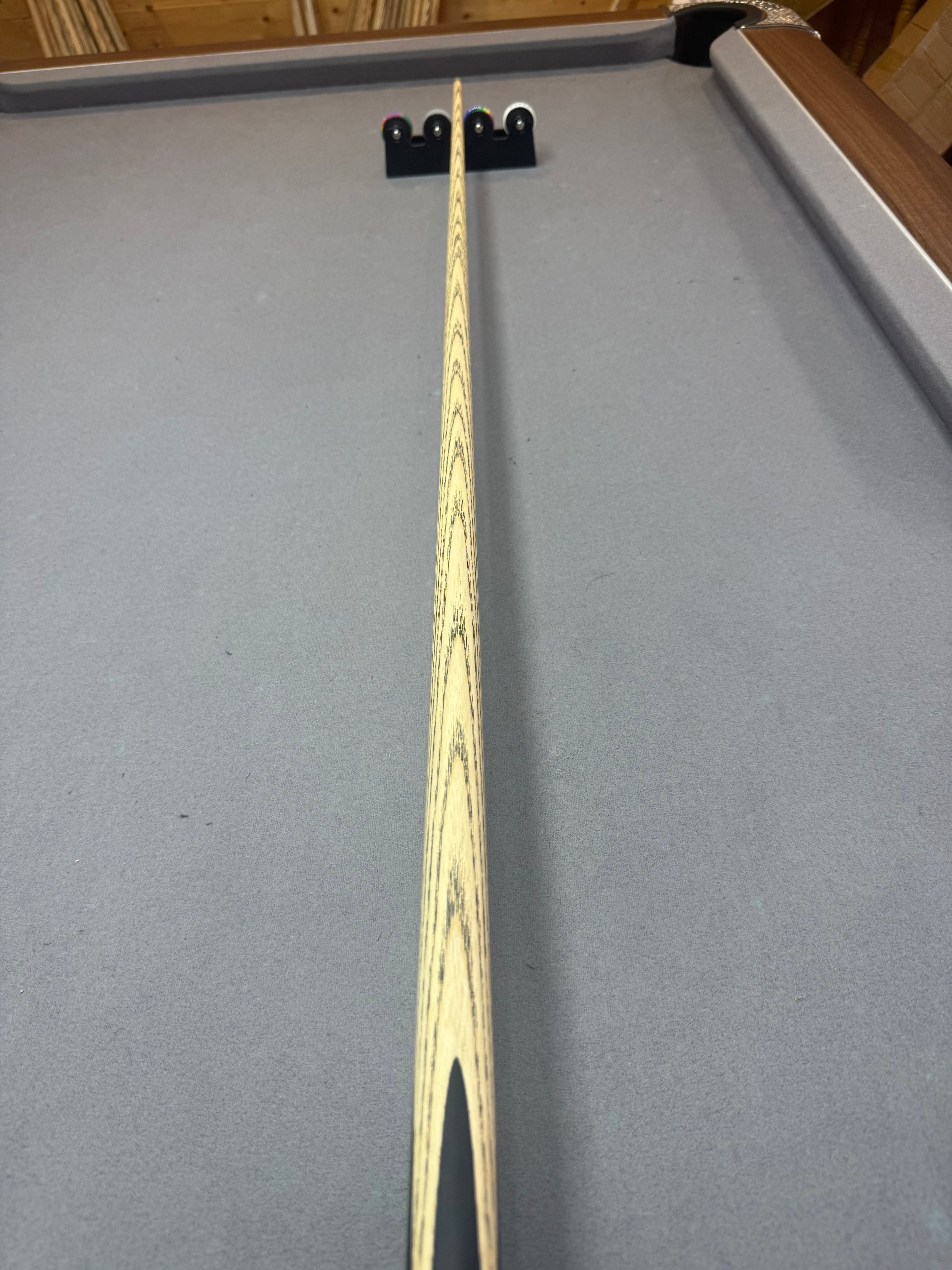 Cdmcues Trad Series. T21.     1 piece cue