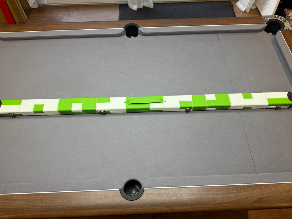 1 Piece Cue Case. Green / White patch