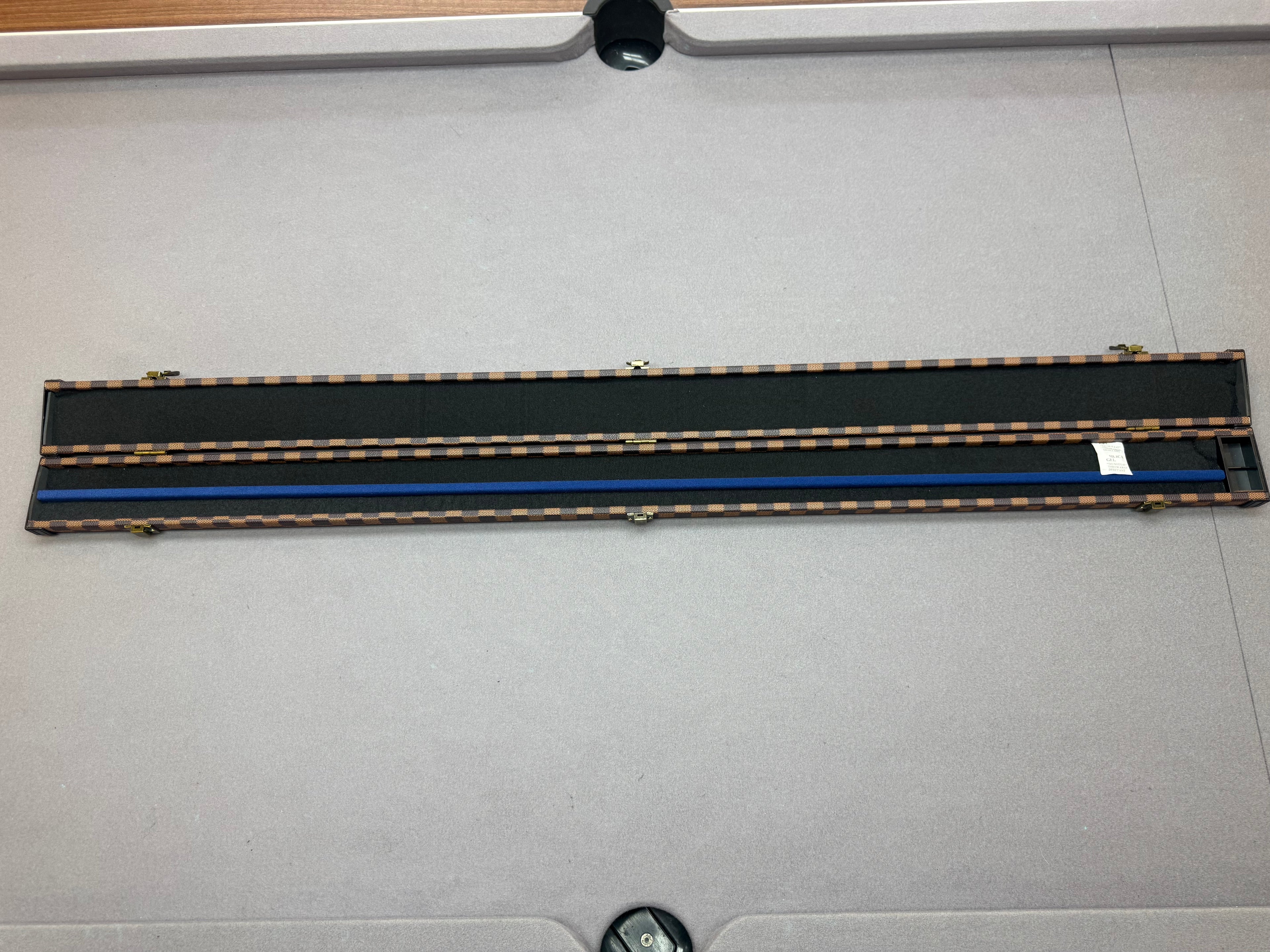 3/4 Cue Case Brown Check