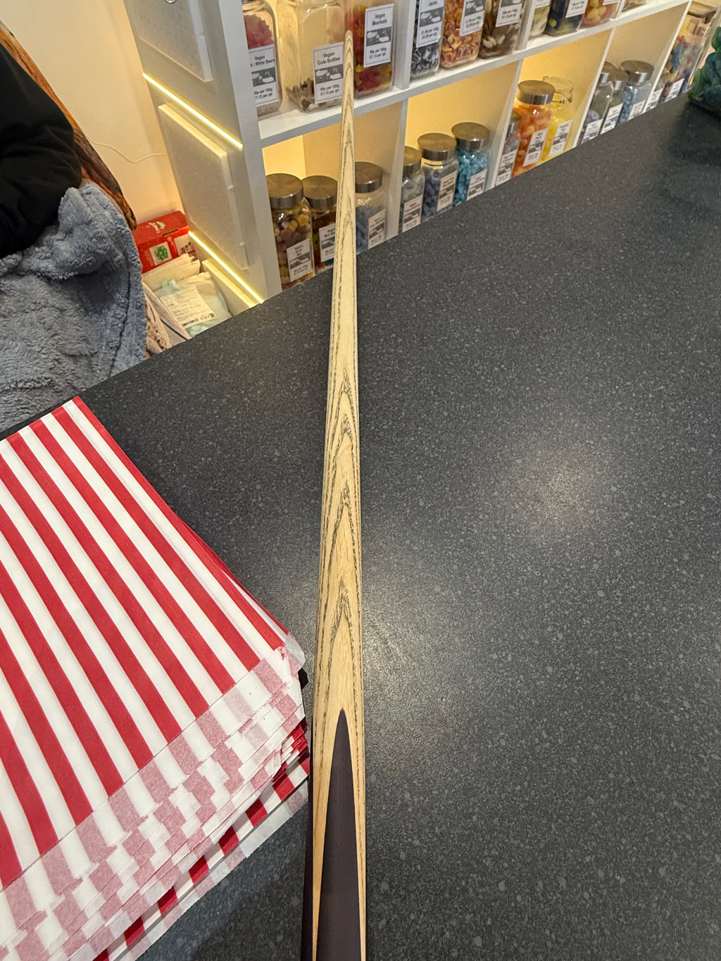 Condy 3/4 brown cue