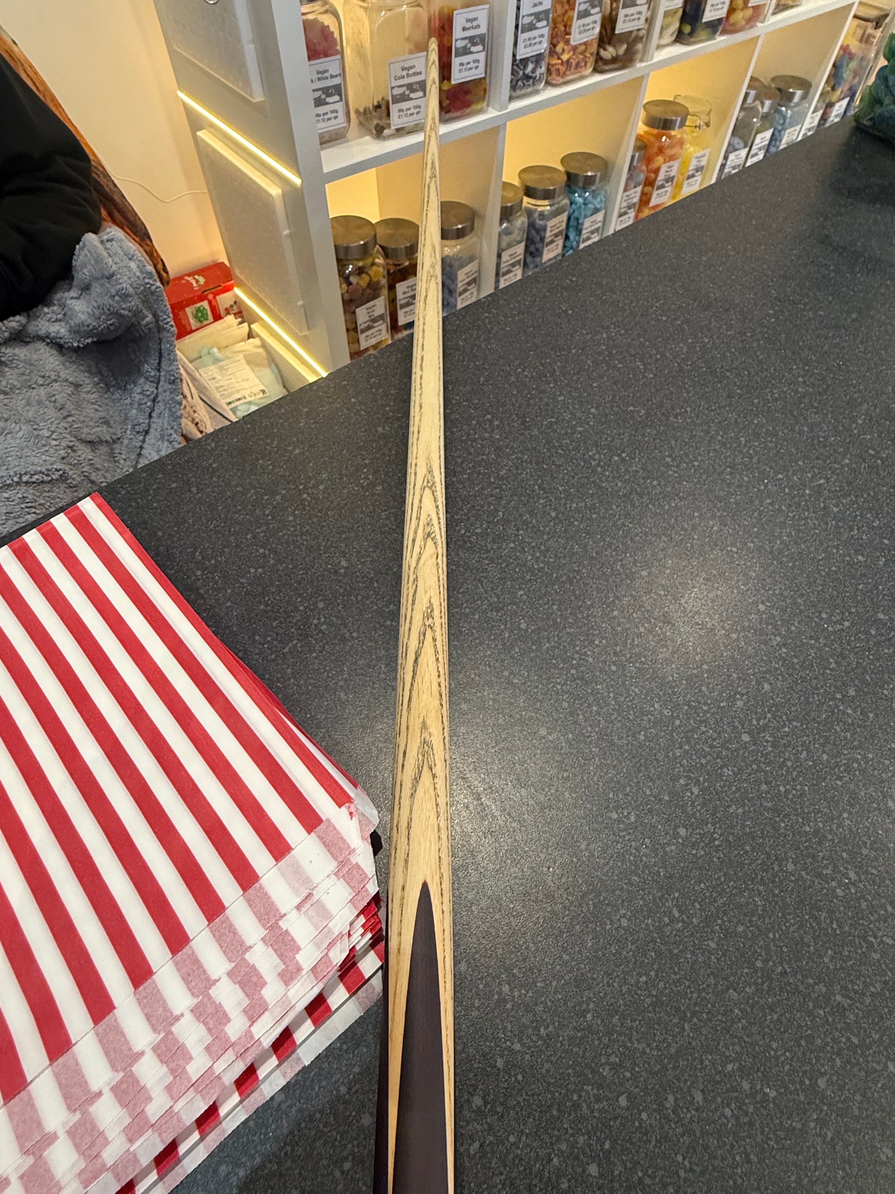Condy 3/4 brown cue