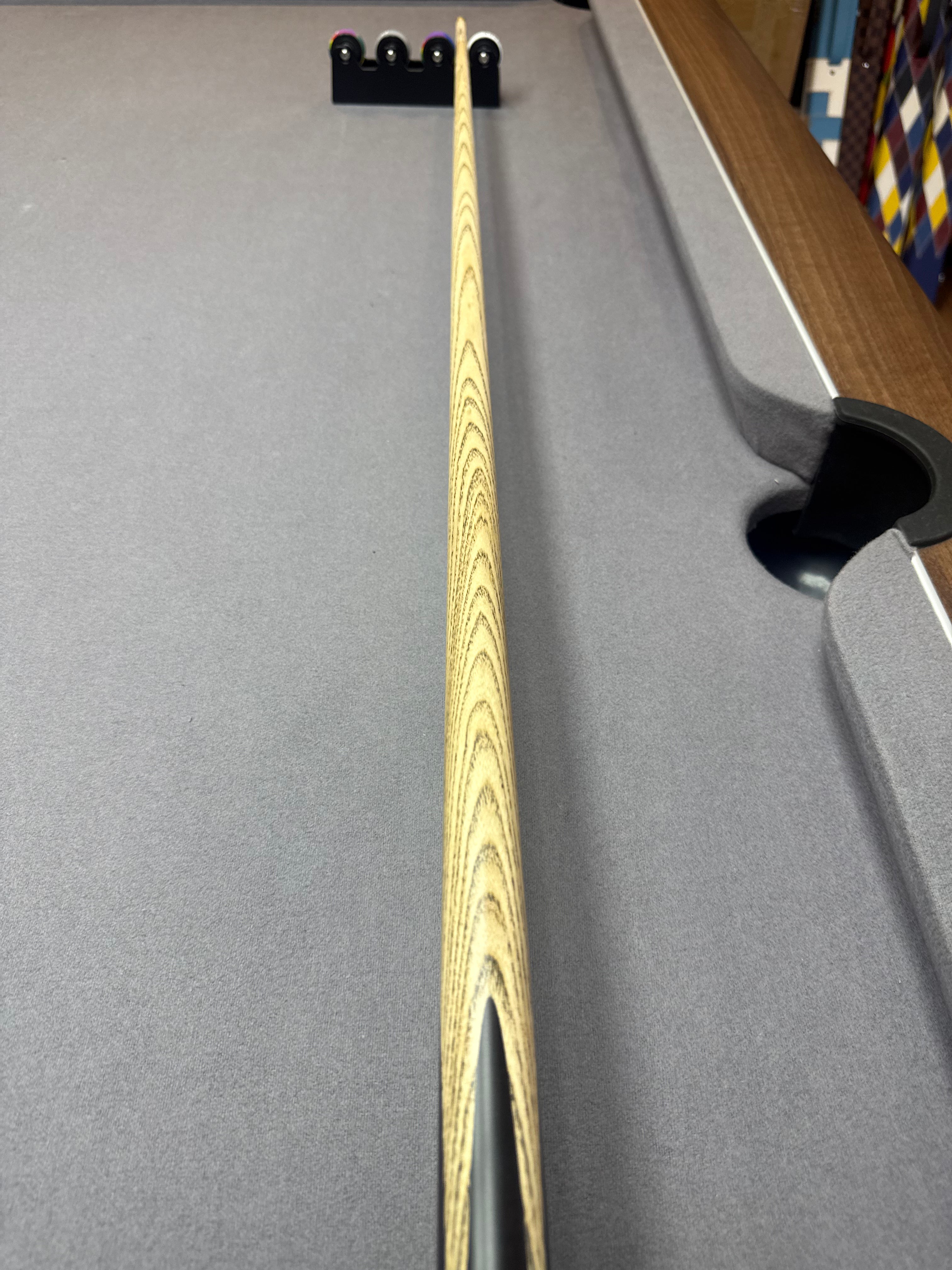 Cdmcues B9 3/4 split Cue.