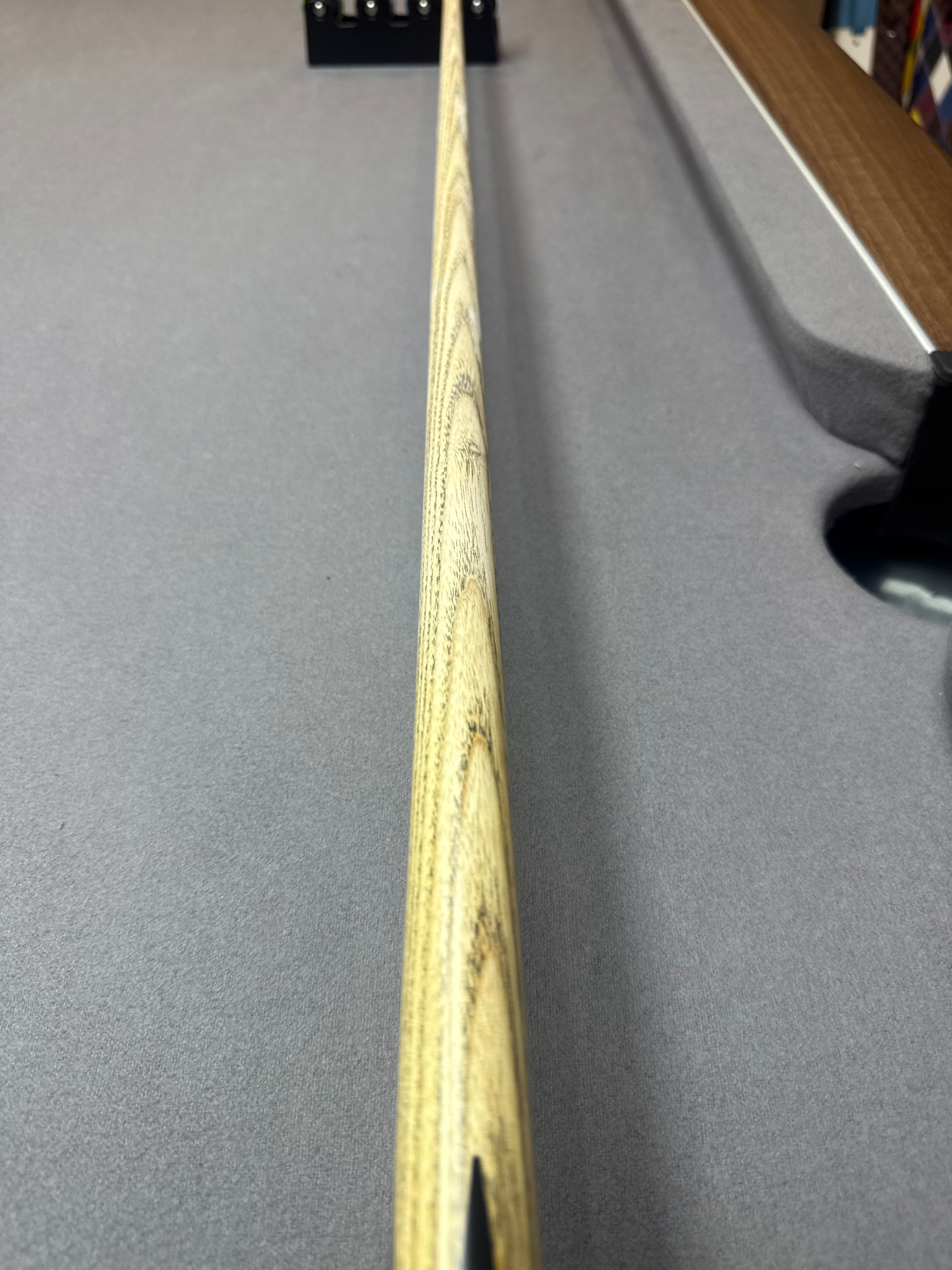 Cdmcues B2 3/4 split Cue. Blue / Grey Crush