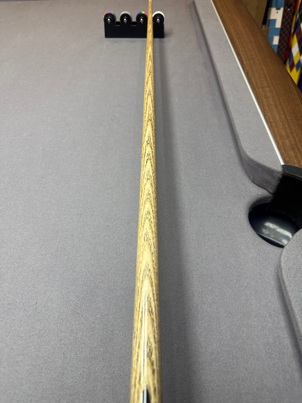 SLP Emperor 3/4 split Cue. Black/white