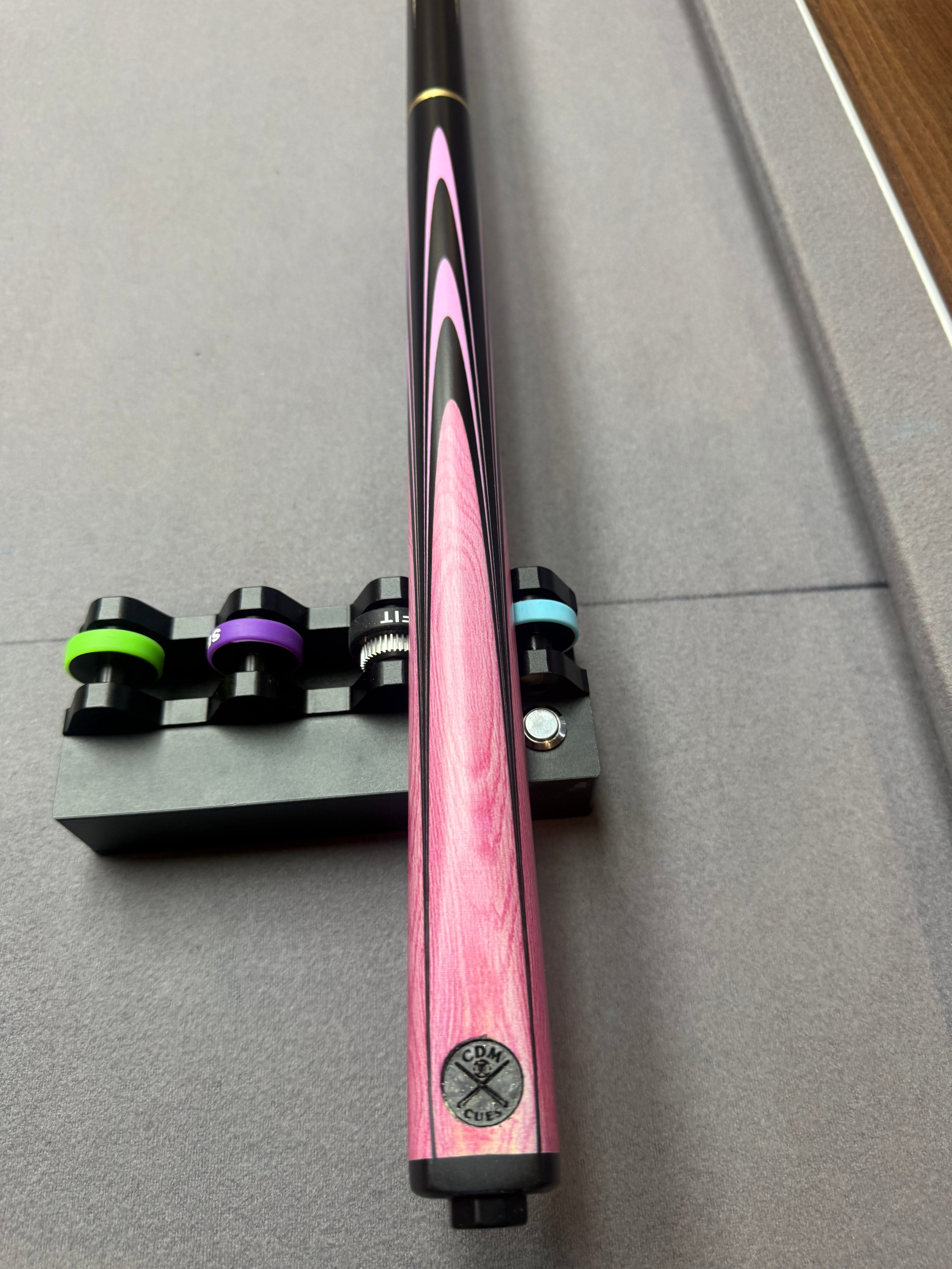 Cdmcues C2 3/4 split Cue. Pink