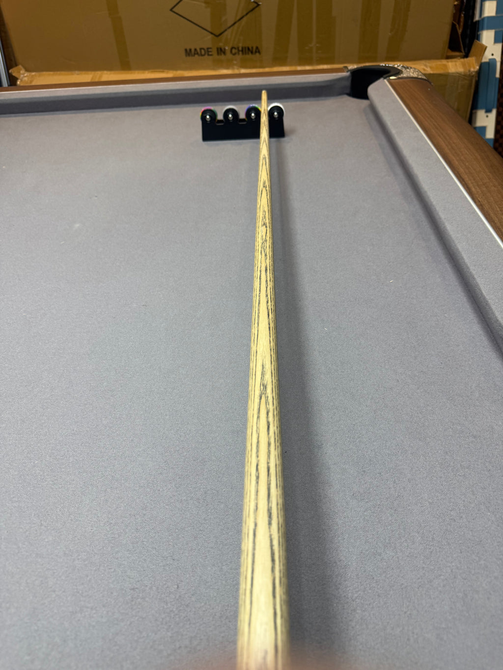Omin condy member. Black / brown   1 piece cue