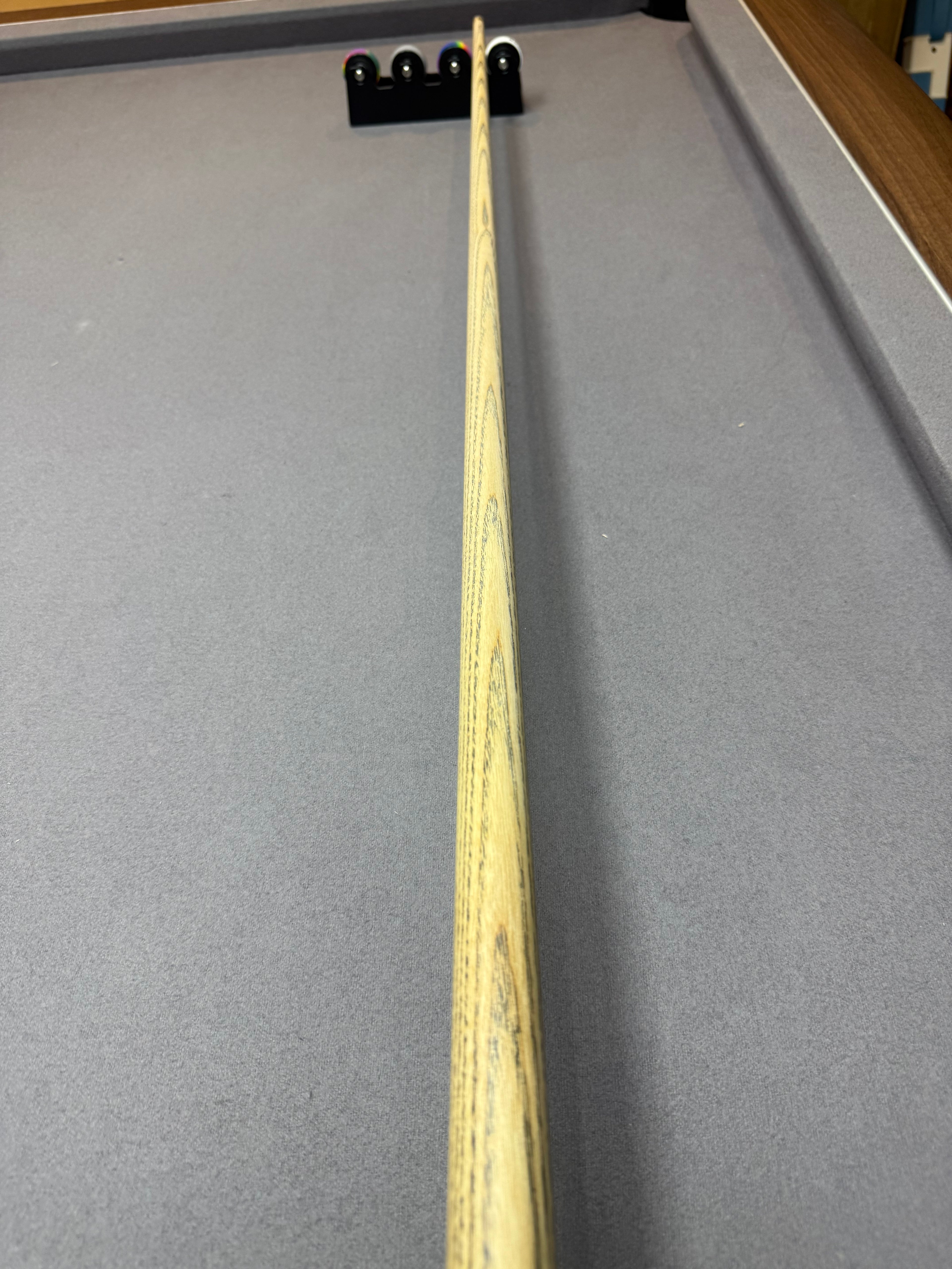 Omin outlaw hero    1 piece cue
