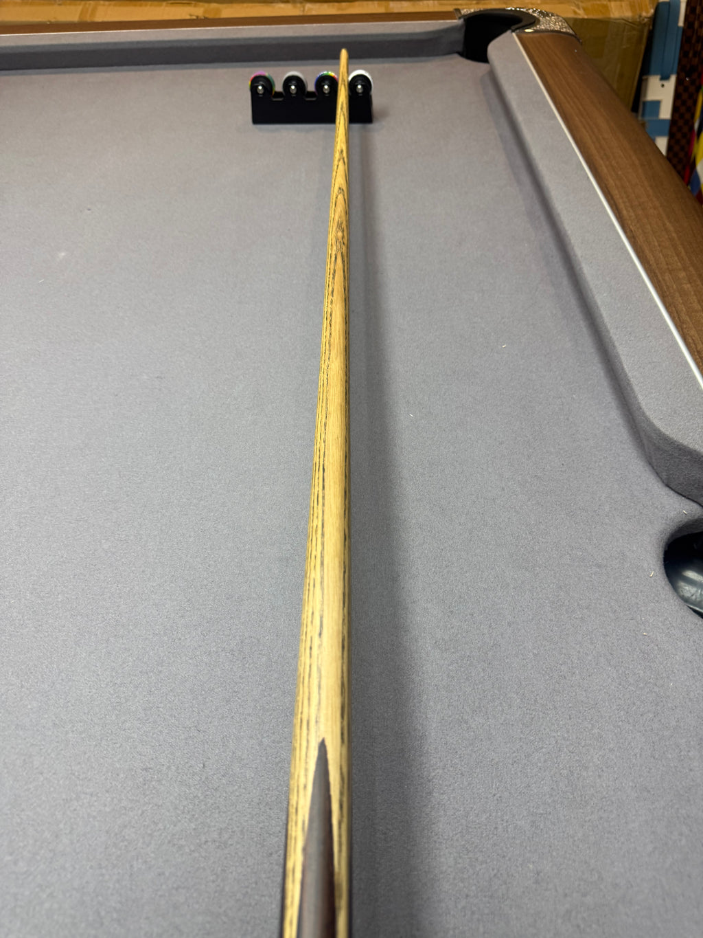 Omin Condy   3/4 cue  black / blue