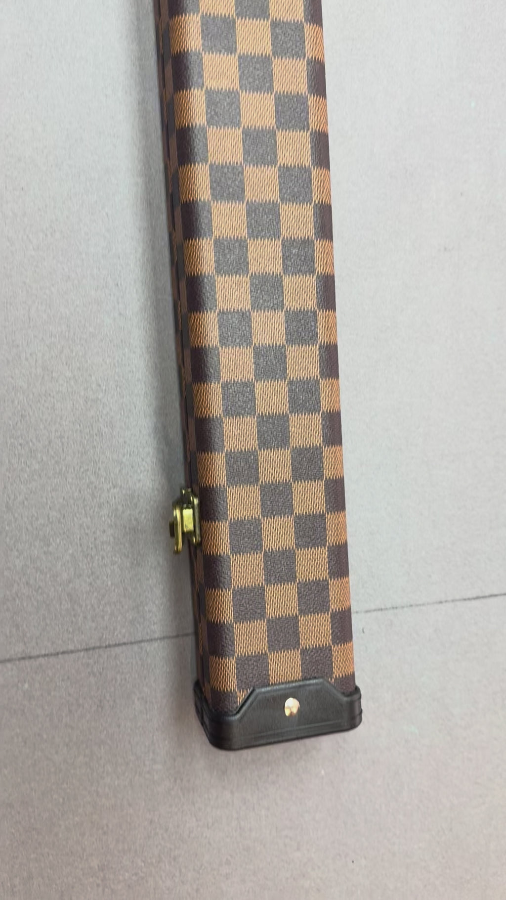 3/4 Cue Case Brown Check