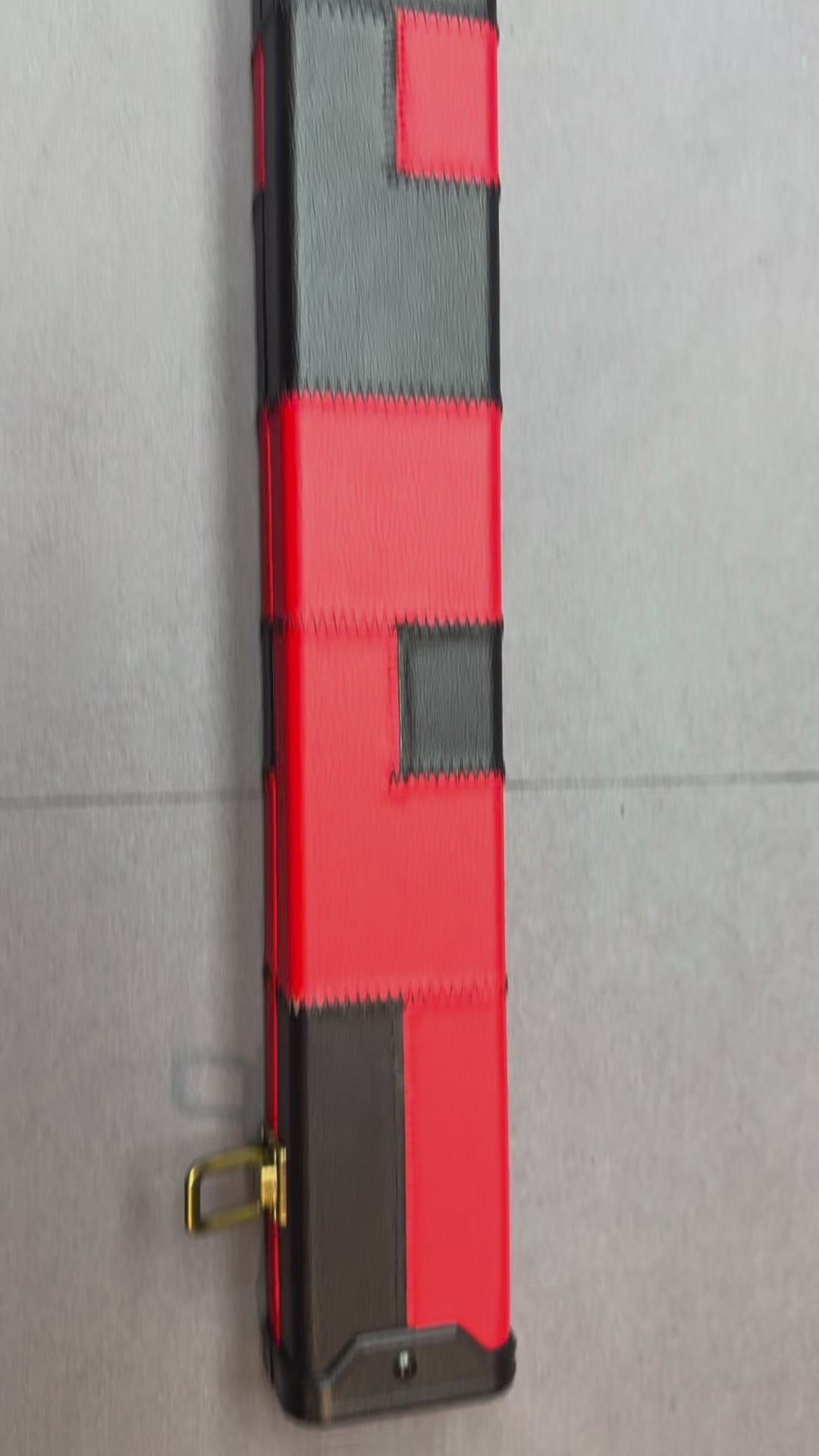 1 Piece Cue Case  red / black patch
