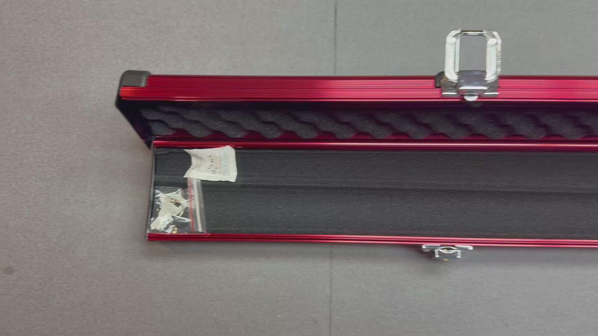 1 Piece locking 2 Cue Case  red aluminium