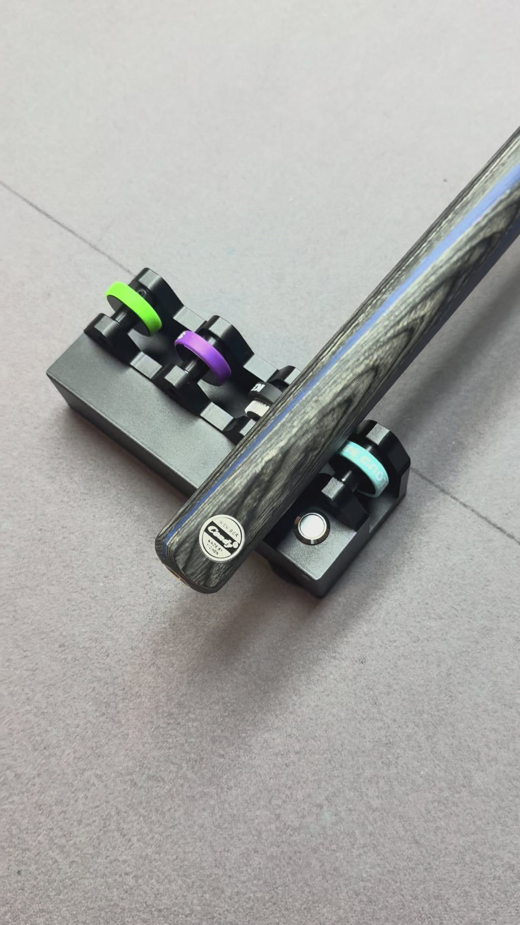 Omin condy    Blue  1 piece cue