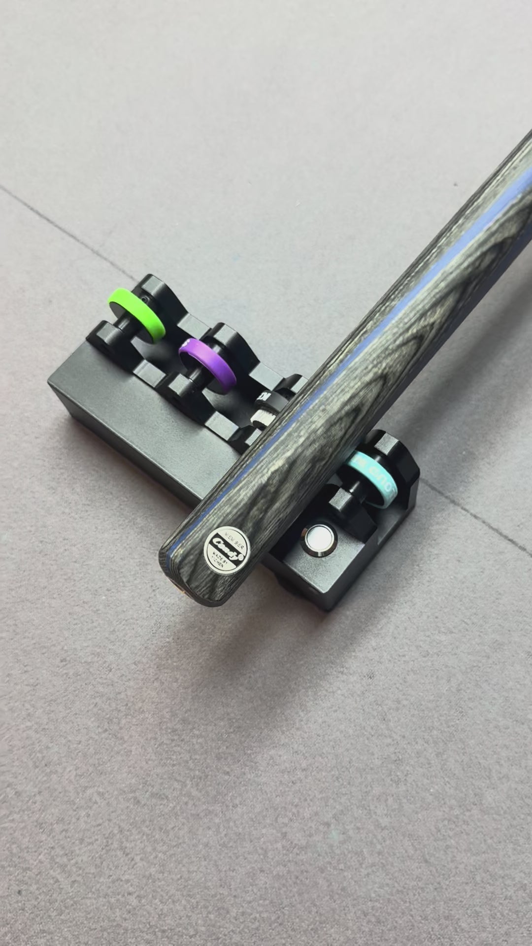 Omin condy    Blue  1 piece cue