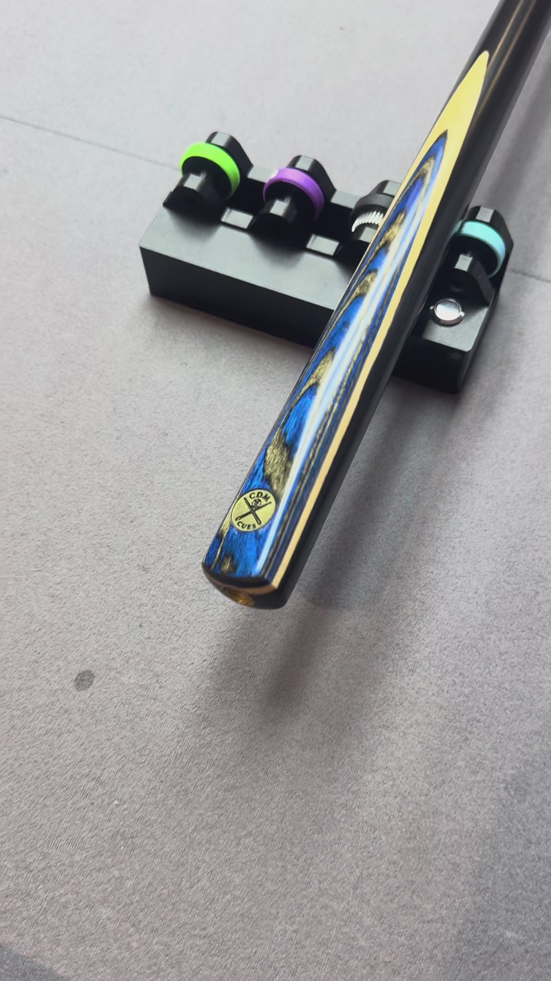 Cdmcues B2 3/4 split Cue. Blue / Grey Crush