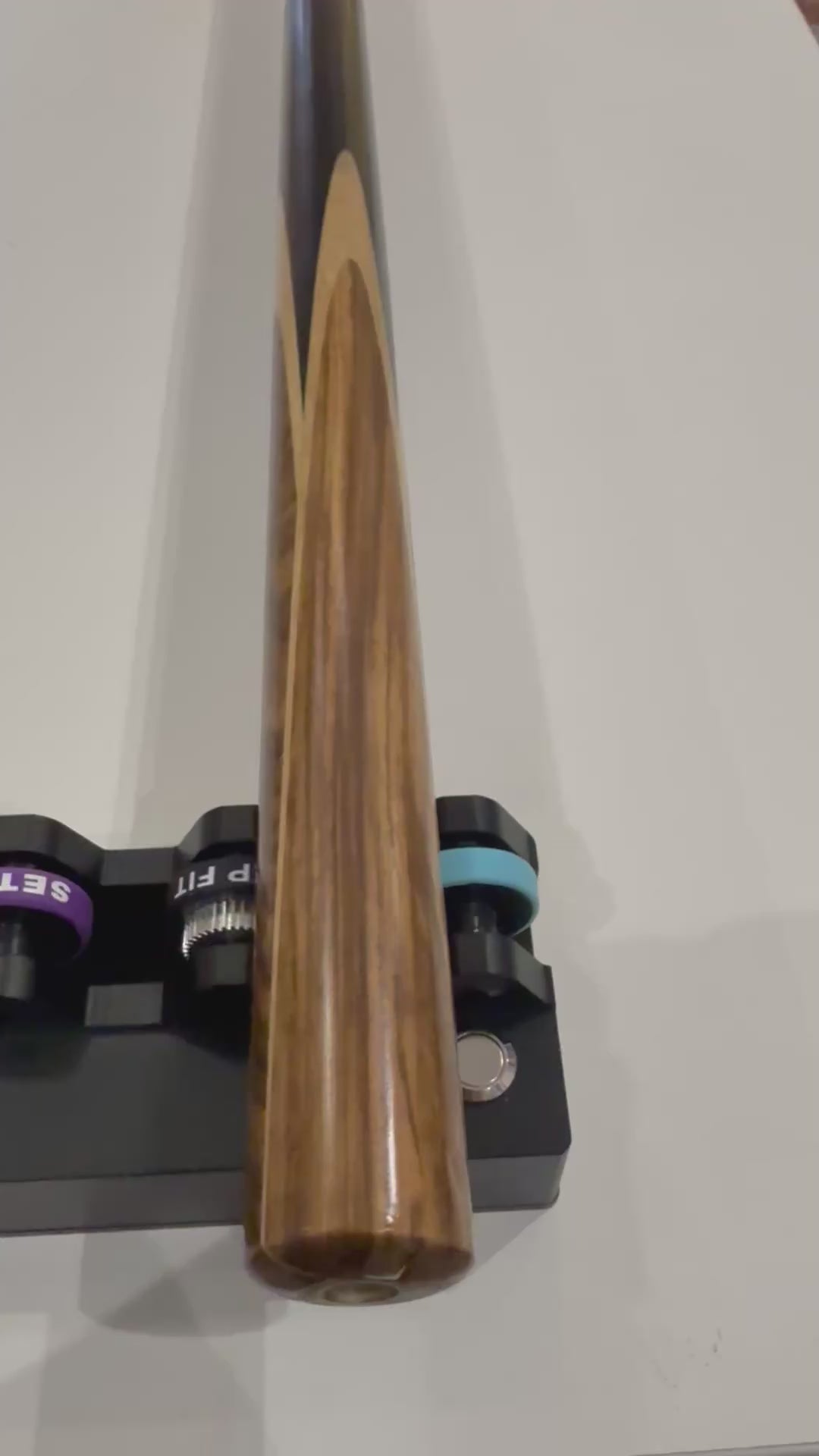 Xmlinco Custom Handmade Cue