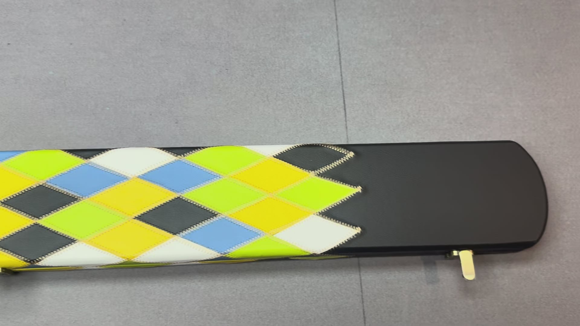 Triple Cue Case   , Black / Yellow Harlequin