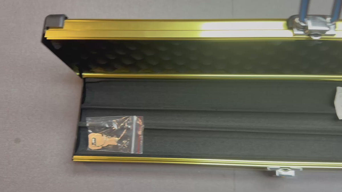 Triple Cue Case   , Aluminium Gold