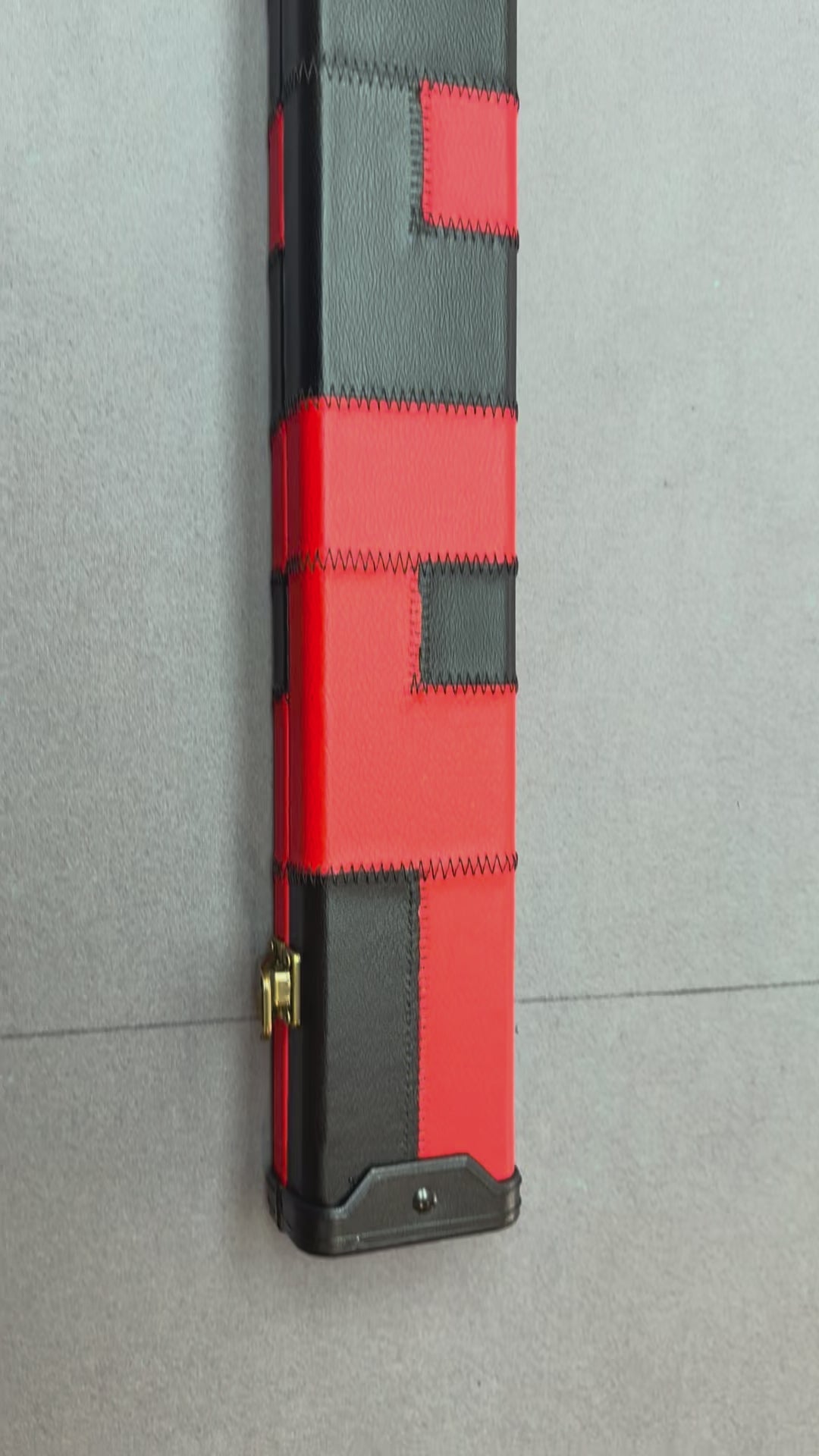 3/4 Cue Case  Red / black patch