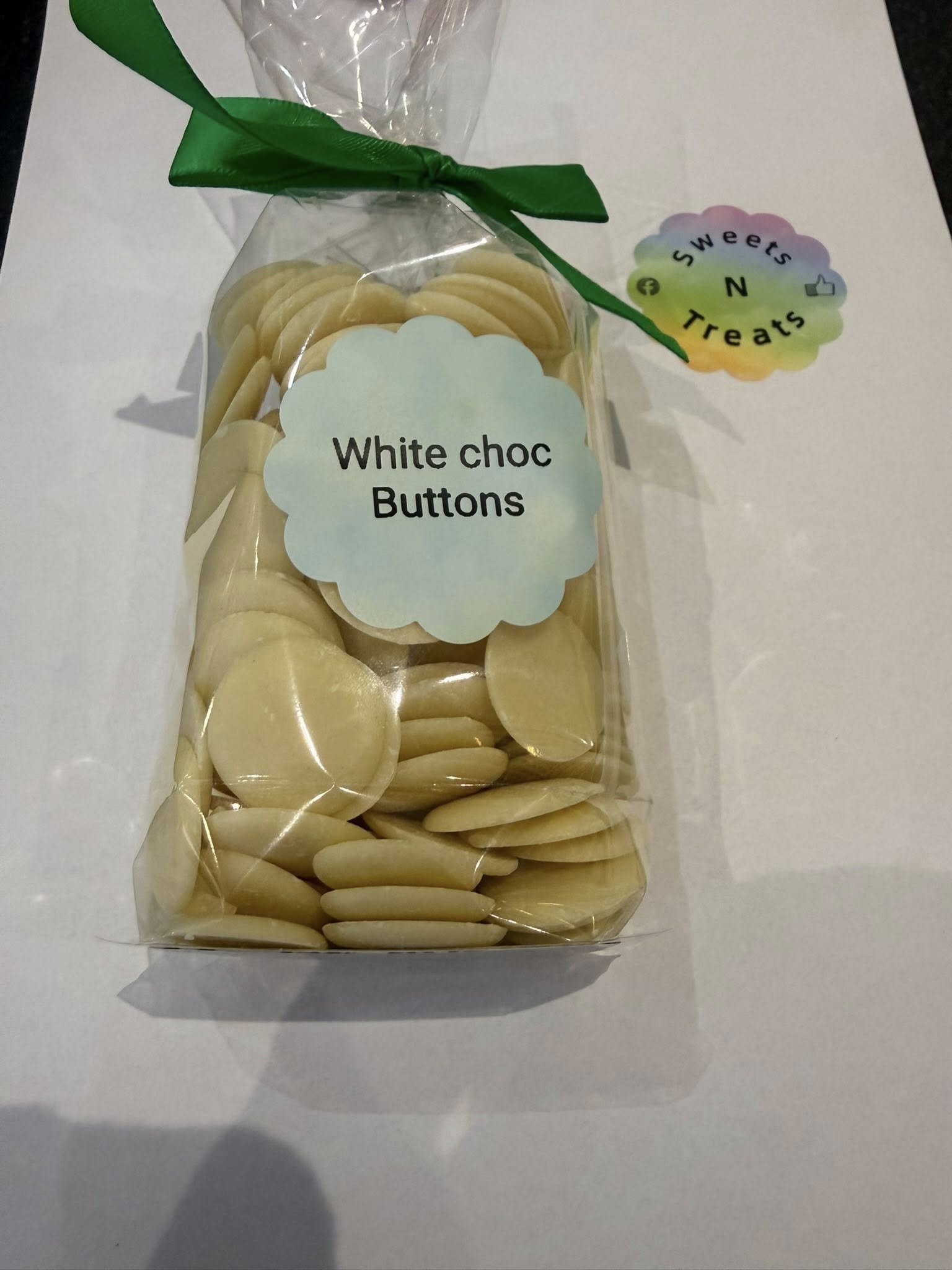 Hannahs White  Choc Buttons
